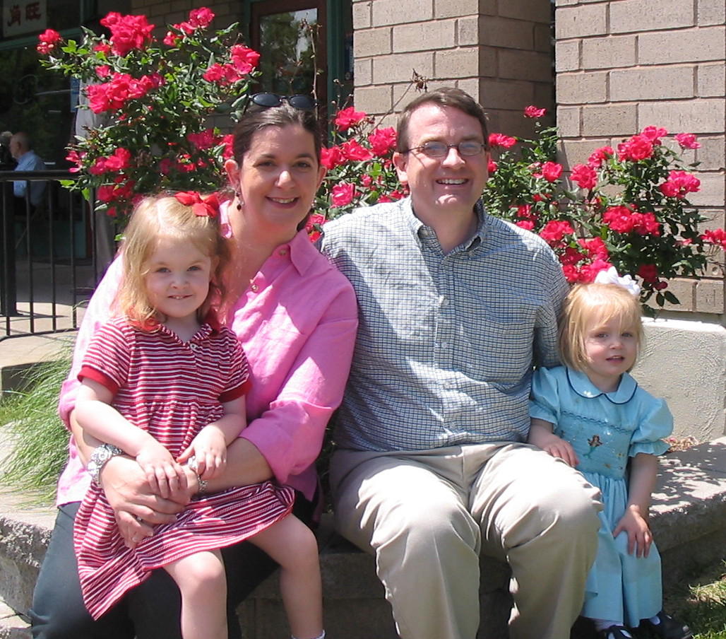 2006_05_21 Curtis Family celebrating mothers day.jpg